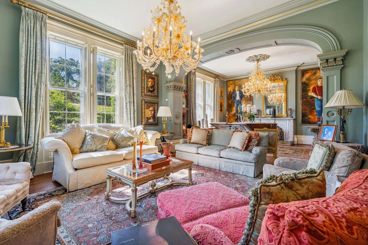 1 Banfield - Interior